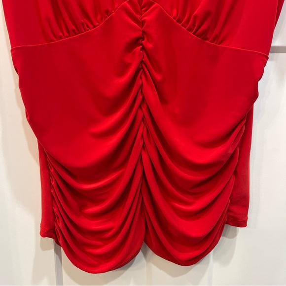 Frank Lyman Designs Women’s Short Sleeve Red Blouse Rouched Draped Front Size 14 - Picture 3 of 7